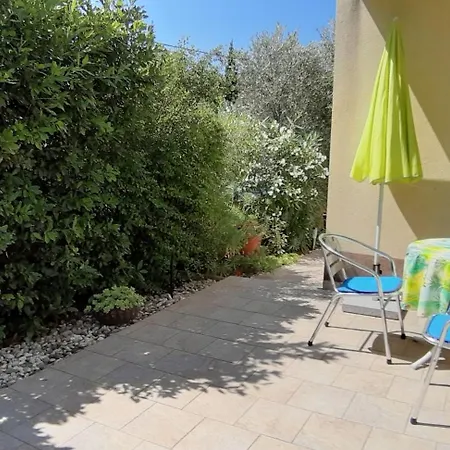 Aquamarine 2 Mit Terrasse * Selce
