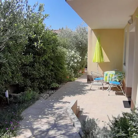 Apartment Aquamarine 2 Mit Terrasse *